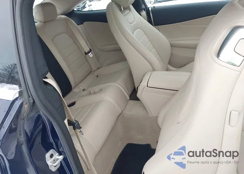 2018 Mercedes-Benz C 300 4Matic z USA, uszkodzony, nr VIN WDDWJ4KB7JF680612